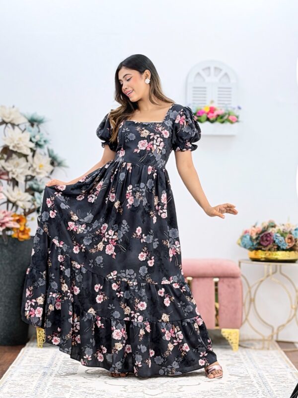 Royal Elegance | Premium Gown - 303