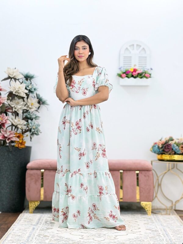 Royal Elegance | Premium Gown - 304