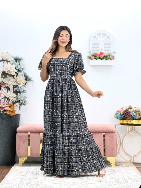 Royal Elegance | Premium Gown - 305